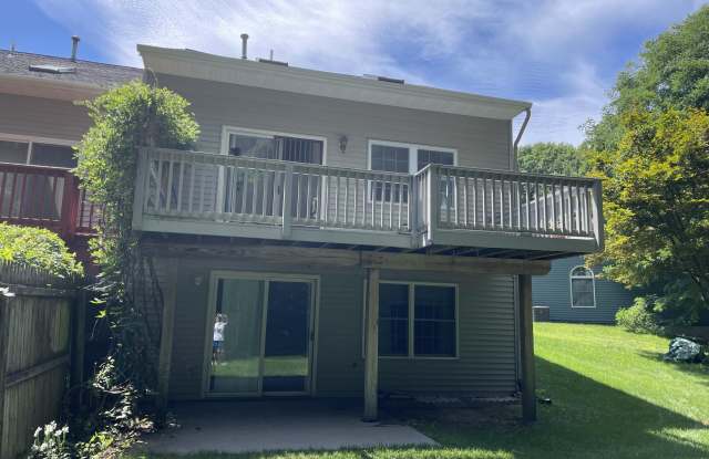 7318 Vic Court Gallery 2
