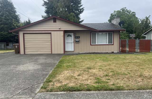 5012 S 66th St photos photos