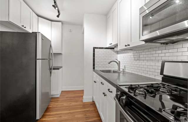 10232 65th Avenue photos photos
