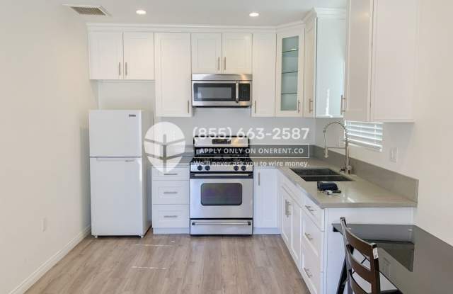 6706  Chimineas Avenue Gallery 4