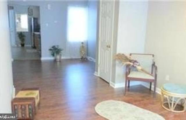 2604 LAURETTA AVENUE Gallery 4