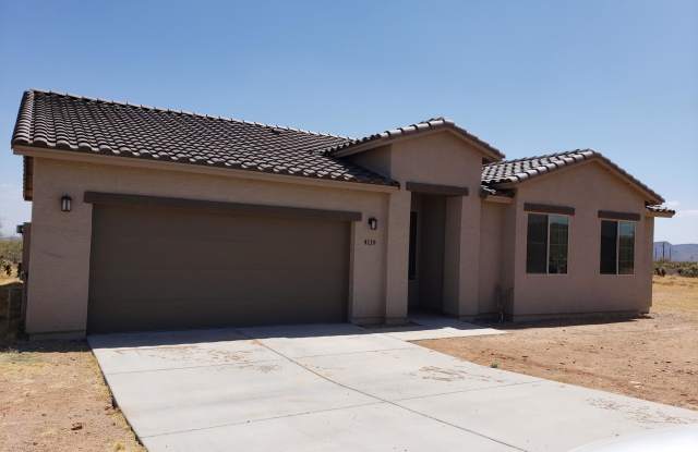 4119 W SUNSET Drive - 4119 W Sunset Dr, New River, AZ 85087
