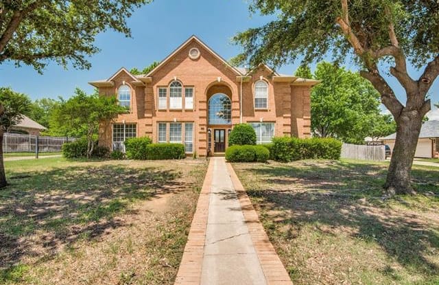 103 E Chapel Downs Drive - 103 East Chapel Downs Drive, Southlake, TX 76092