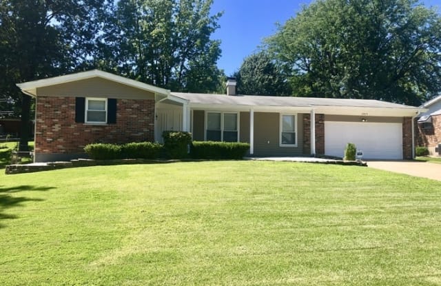 13975 Invicta Drive - 13975 Invicta Drive, Old Jamestown, MO 63034