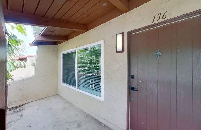1010 W MacArthur Blvd #136, Santa Ana: Charming 1 Bedroom 1 Bathroom Condo Located in a Gated Community! photos photos