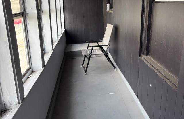 151 W AIRY Street Gallery 2
