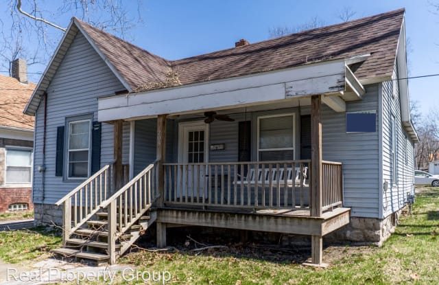 208 N College St - 208 North College Street, Columbia, MO 65201