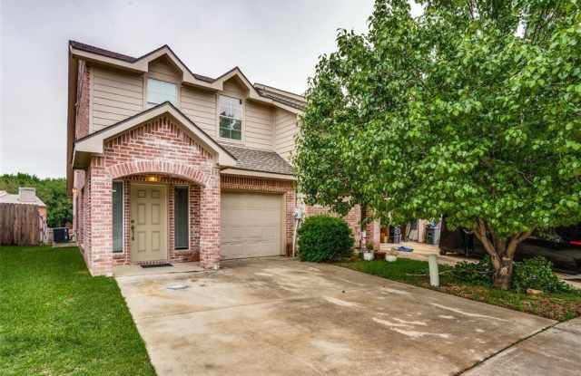2372 Homewood Lane - 2372 Homewood Lane, Grand Prairie, TX 75050