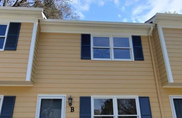 2211 Peppertree Street photos photos