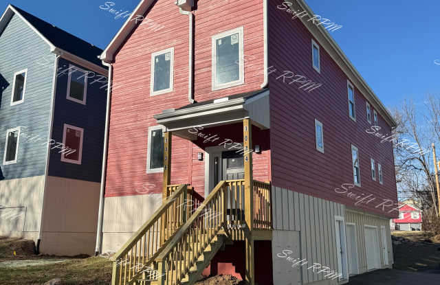 1034 Oakland Avenue - 1 photos photos