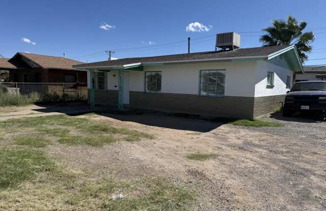 3720 Mountain Avenue W Gallery 1