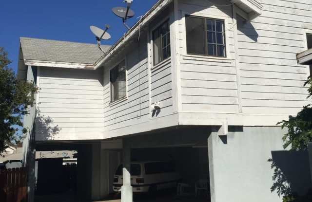 3 BEDROOM 2 BATH HOUSE photos photos