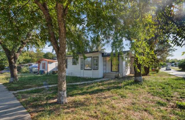 843 ZACHRY DR Gallery 2