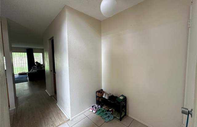 98-1062 Komo Mai Drive unit: 82 Gallery 3