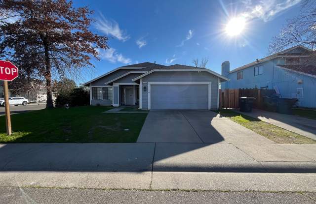 4 Bed| 2 Bath | 1800 SF | Single Story | Tenant pays $175 monthly for WS&G photos photos