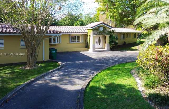 6282 SW 133rd St photos photos