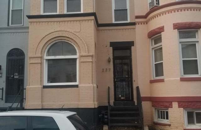 237 ELM ST NW photos photos