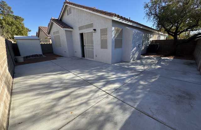 7266 Crest Peak Avenue Gallery 1