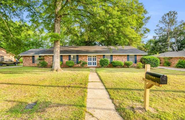 Renovated 4 Bedroom 2.5 Bath Home for Rent! photos photos