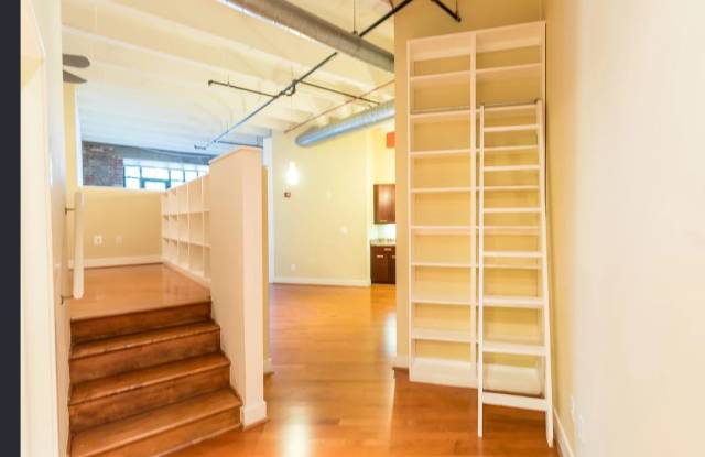 1701 Kalorama Rd NW Apt 210 Gallery 4