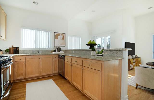 Grand View Towers Gallery 2