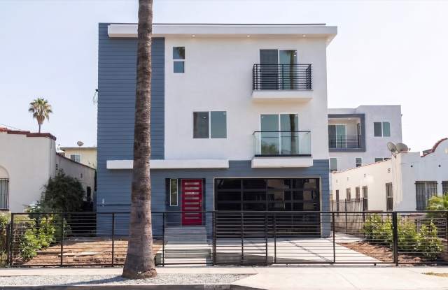 1226 1/2 N Kenmore Ave photos photos