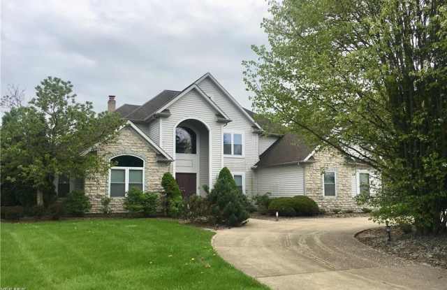 35438 Nightshade Ln - 35438 Nightshade Lane, Solon, OH 44139
