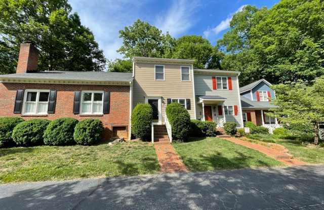 Desirable 2 Bedroom Townhouse Near Downtown Cary photos photos