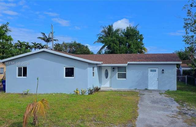 1700 N Cypress Rd photos photos