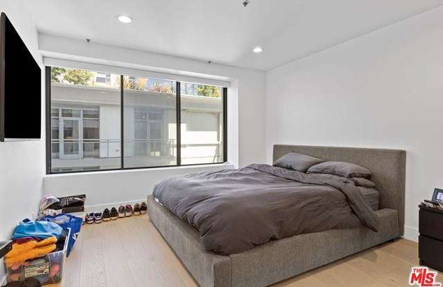 10724 Wilshire Boulevard photos photos