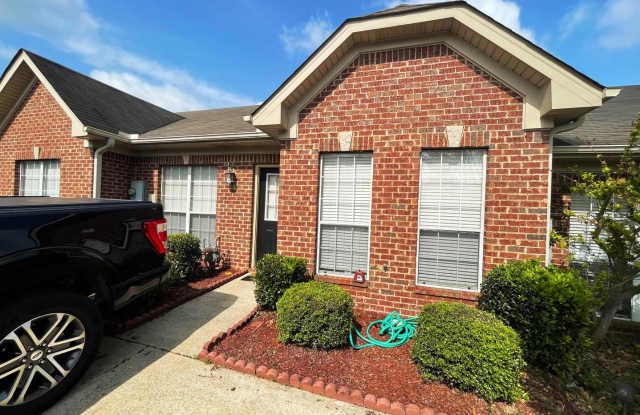 One Level two bedroom, two bath townhouse McCalla photos photos