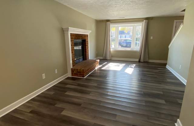 Charming 3BR 2.5BA House Gallery 4