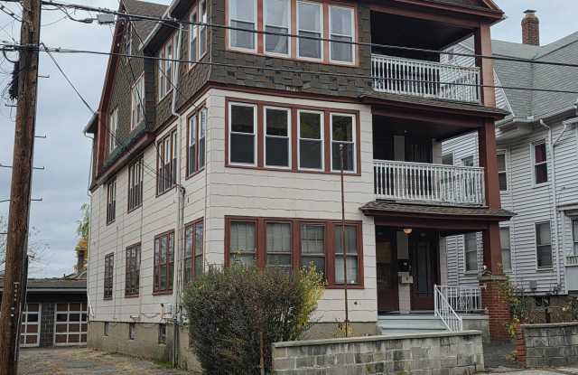 166 Oak Street unit: 2 photos photos 166 Oak Street unit: 2 photos photos