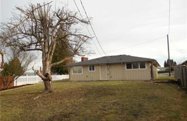 11035 Cornell Ave. South Gallery 2
