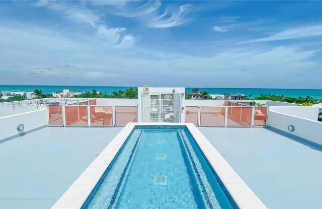 7744 Collins Ave photos photos