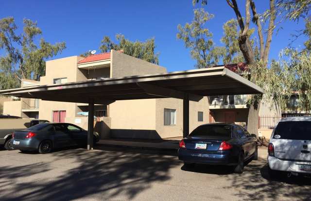 2844 E. Monte Cristo Avenue - 201 Gallery 1