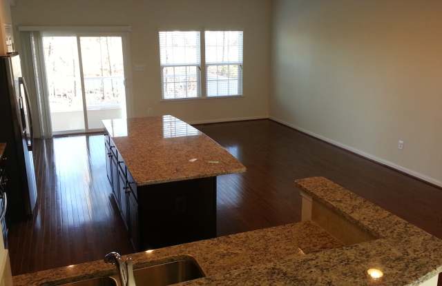 22852 Yellow Oak Terrace Gallery 4