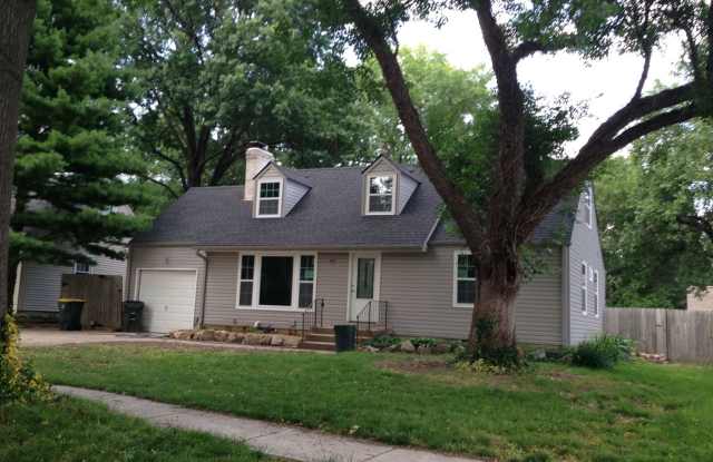 {7411} Prime PV Location + Hardwoods Throughout + Upgrades Galore! - 7411 Birch Street, Prairie Village, KS 66208
