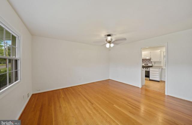 503 ORRIN STREET SE Gallery 4
