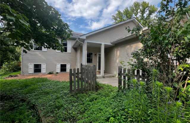 4925 Washington Avenue - 4925 Washington Avenue, White Bear Lake, MN 55110