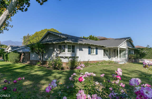 303 East Las Flores Avenue photos photos