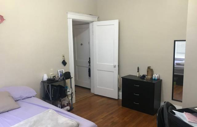 2 Bed on the Green Line for August Gallery 3