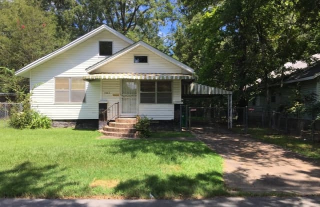 1703 WEST 12TH ST - 1703 W 12th Ave, Pine Bluff, AR 71603