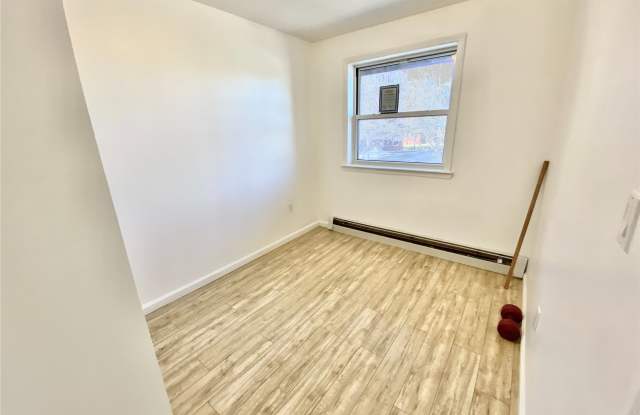 1754 Lacombe Street Gallery 4