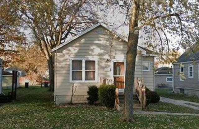 3 Bedroom House with full unfinished basement Gallery 1