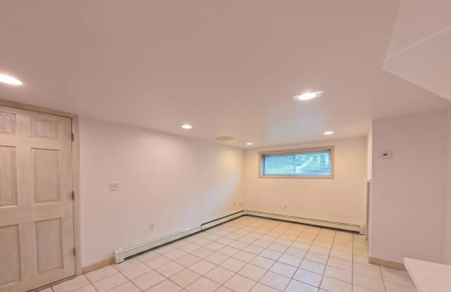 36 Derby Place Gallery 2