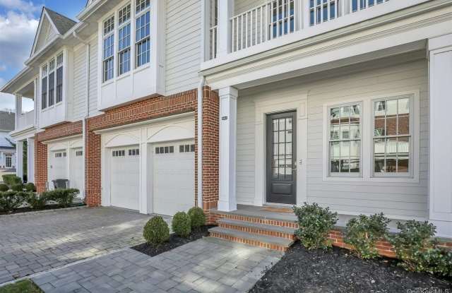 402 Grist Mill Circle photos photos