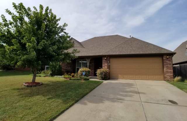 3 Bed | 2 Bath in Jenks! photos photos