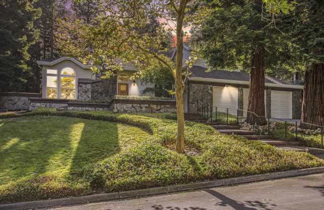 3 BLACKHAWK CLUB CT photos photos