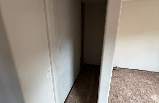 2-bedroom 1 bath House Gallery 3